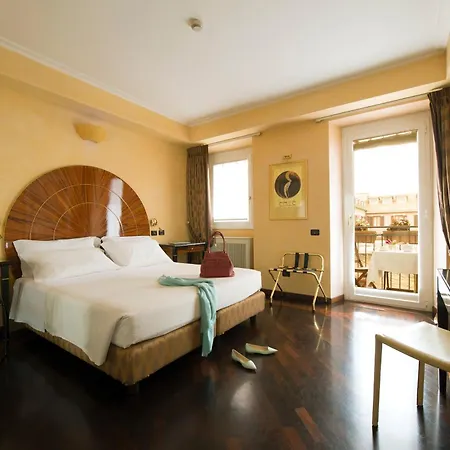 Отель Gregoriana 3*