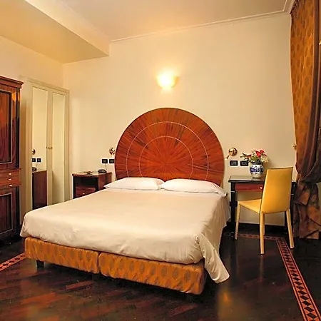 Hotel Gregoriana 3*